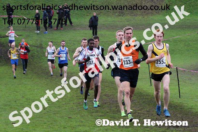 Senior mens Durham Cathedral Relays. Photo: David T. Hewitson/Sports for All Sports